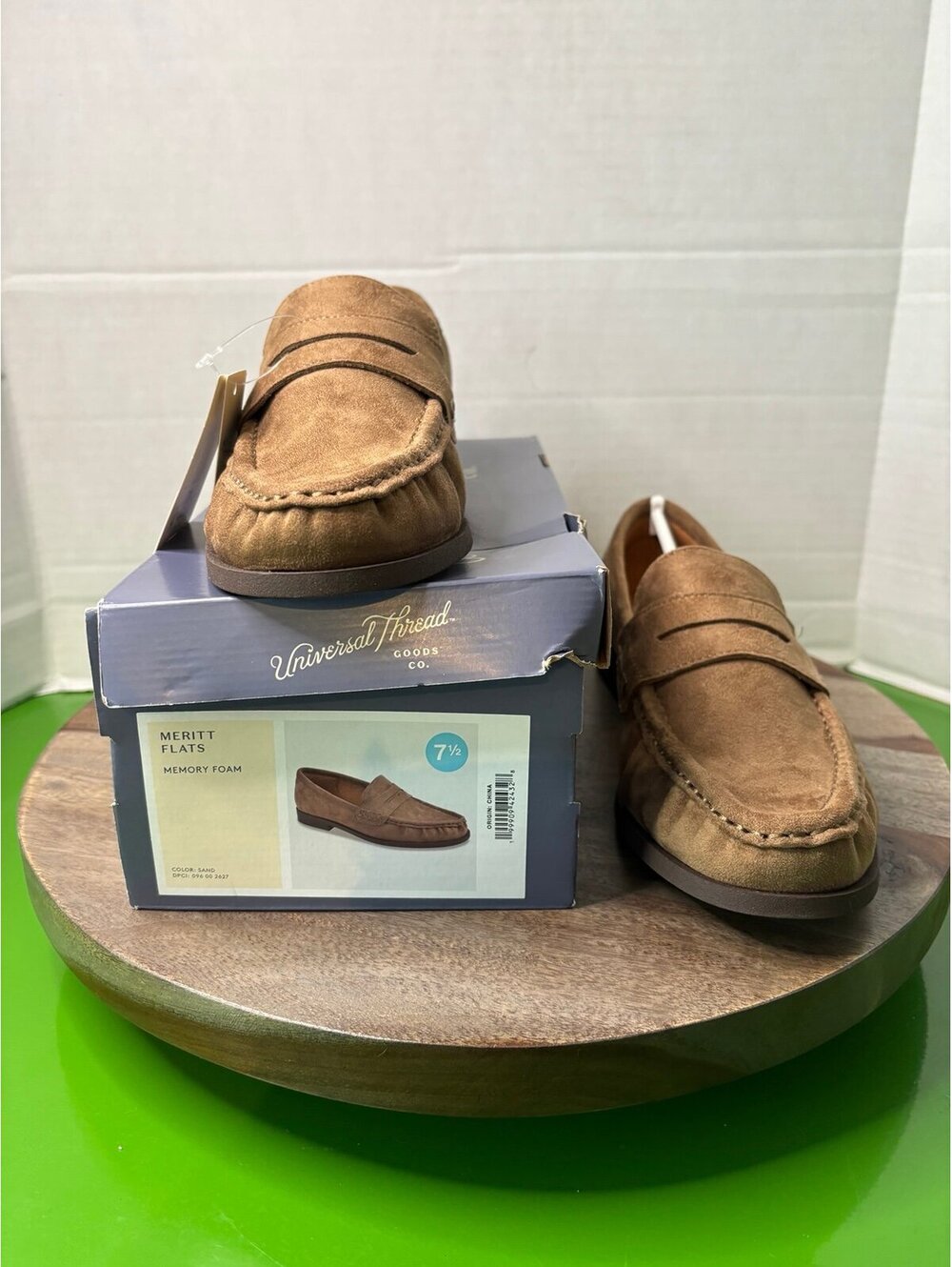 Universal Thread Meritt Flats